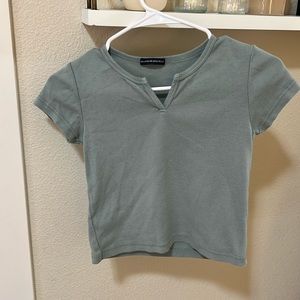 brandy Melville ASHLYN V-NOTCH TOP, Sea foam color . One size